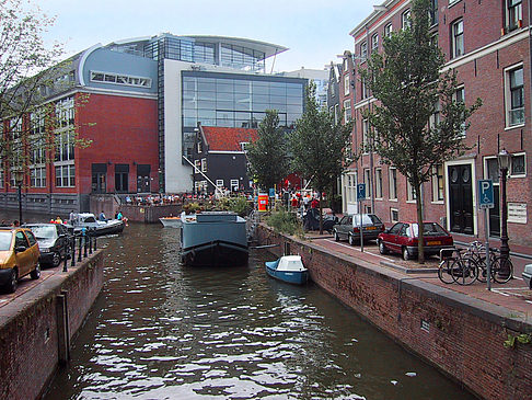 Boote im Kanal - Niederlande (Amsterdam)