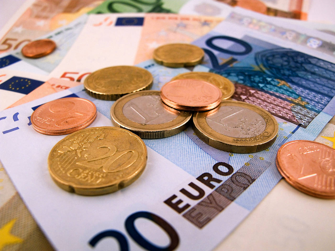 Geld und Währung